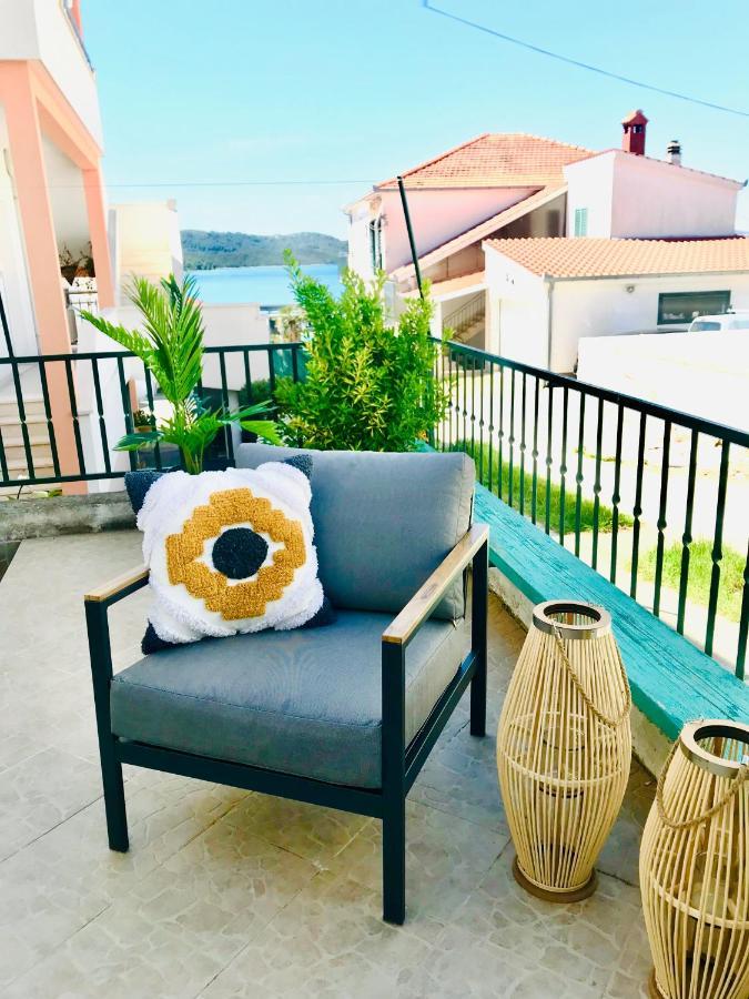 Apartmani-Okrug Gornji-Ciovo Trogir Exteriör bild