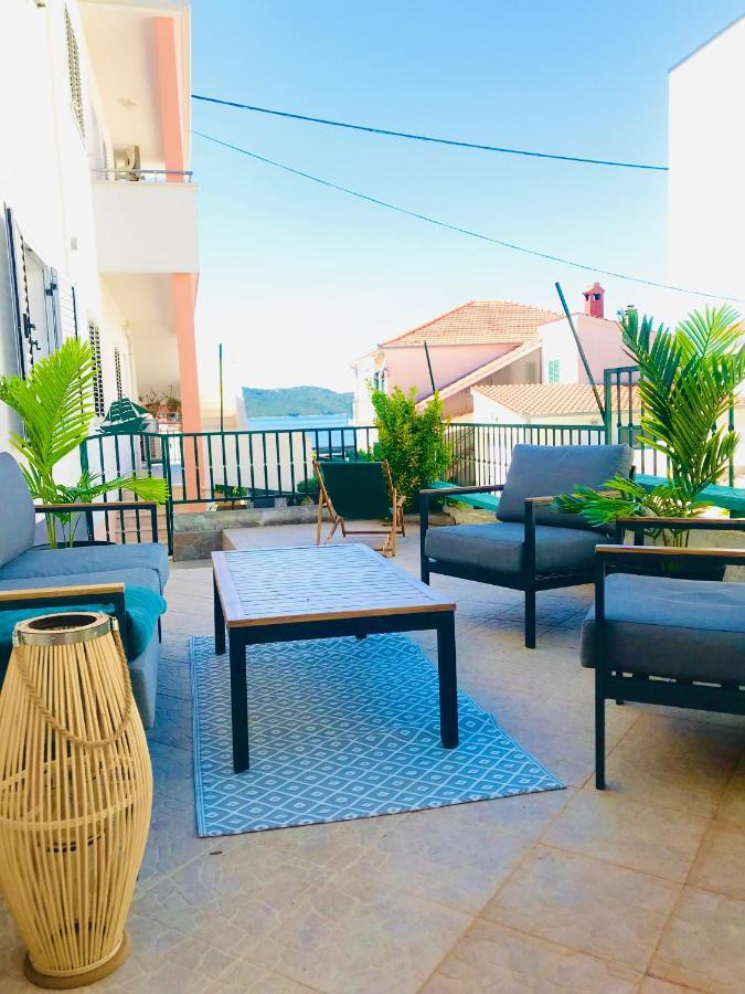 Apartmani-Okrug Gornji-Ciovo Trogir Exteriör bild