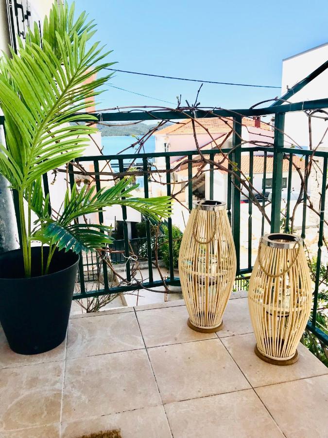 Apartmani-Okrug Gornji-Ciovo Trogir Exteriör bild