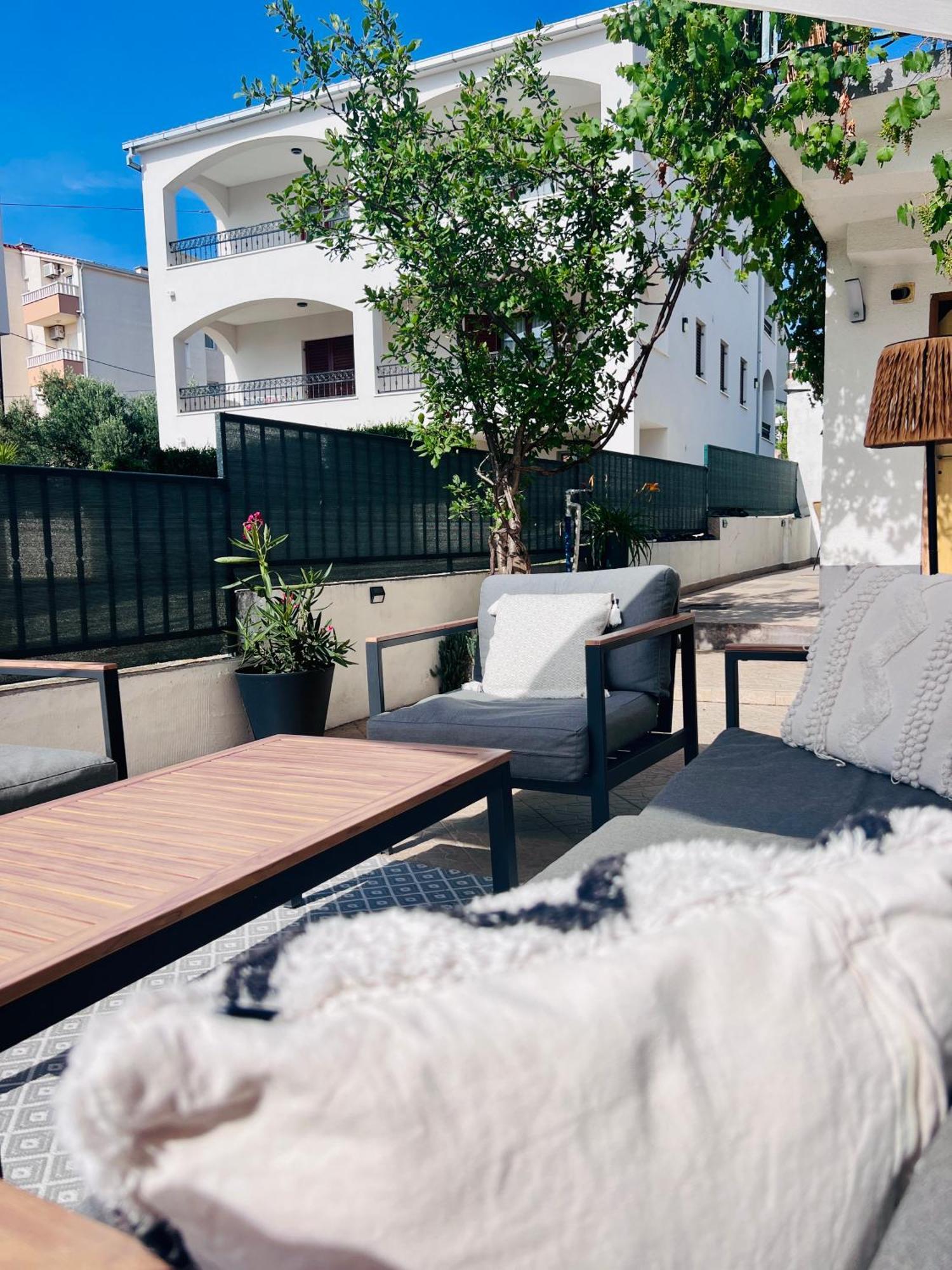 Apartmani-Okrug Gornji-Ciovo Trogir Exteriör bild